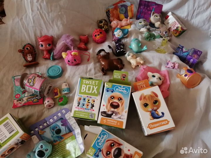 Много игрушек