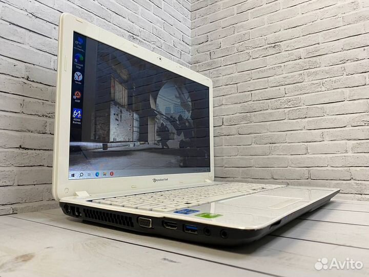 Игровой ноутбук PackardBell i5/8Gb/2видеокарты/SSD
