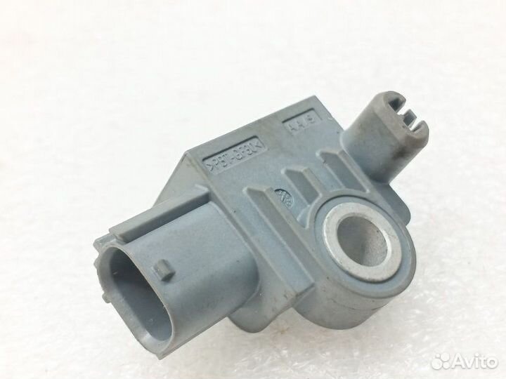 Датчик удара Kia Sportage 4 QL 2.0D D4HA 2016