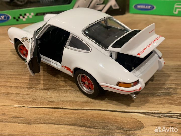 1/24 Porsche 911 carrera RS 2.7