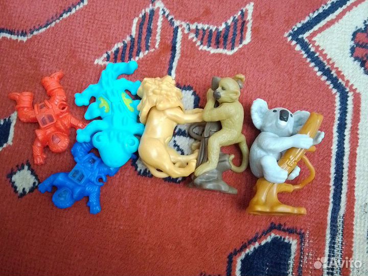 Игрушки из киндера