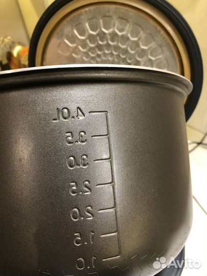 Мультиварка Redmond RMC-M252