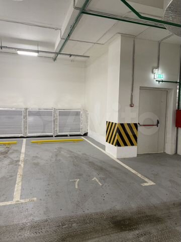 Машиноместо, 13 м²