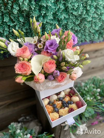 Клубника в шоколаде сладкий подарок