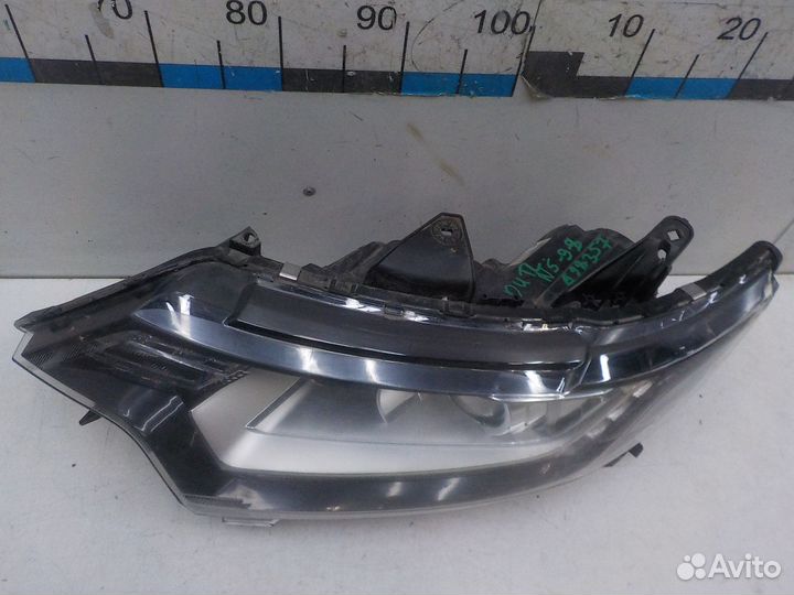 Фара левая Mitsubishi Outlander