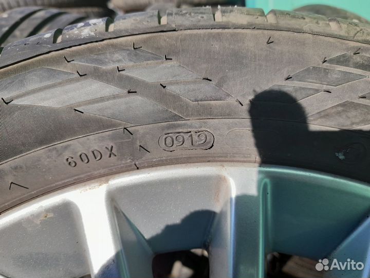 R17 Nokian Tyres Hakka Black 2 225/50, PCD 5x112 DIA 66.6