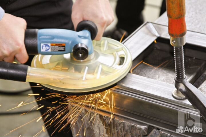 Слесарь по металлообработке