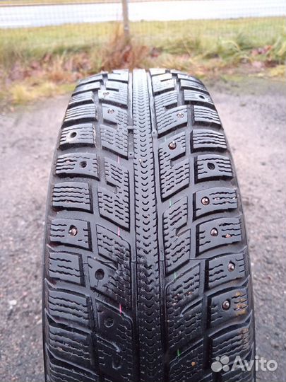 Kumho I'Zen KW22 185/70 R14 88T