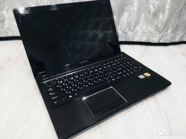 Игровой ноутбук i5/8Gb/1Tb/GT710M