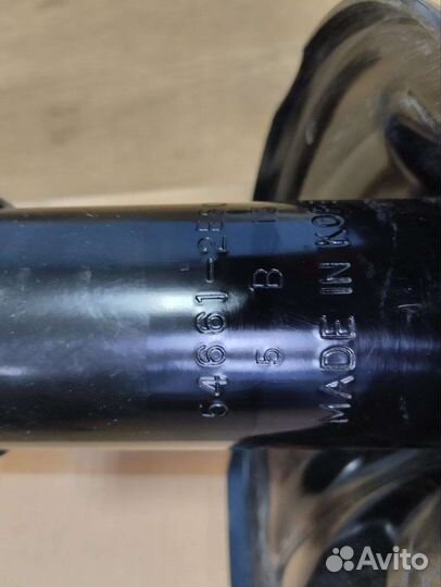 Амортизатор передний правый Tucson IX35 Sportage