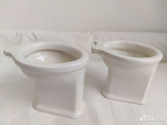 Игрушечный фаянсовый унитаз 1975 год
