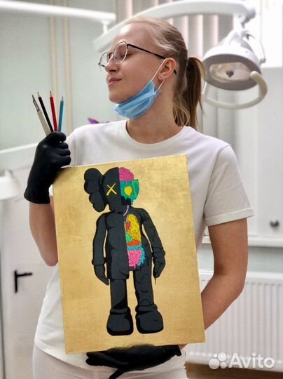 Картина акрилом kaws