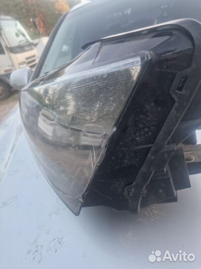 Фара правая skoda rapid