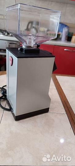 Кофемолка электрическая профессиональная