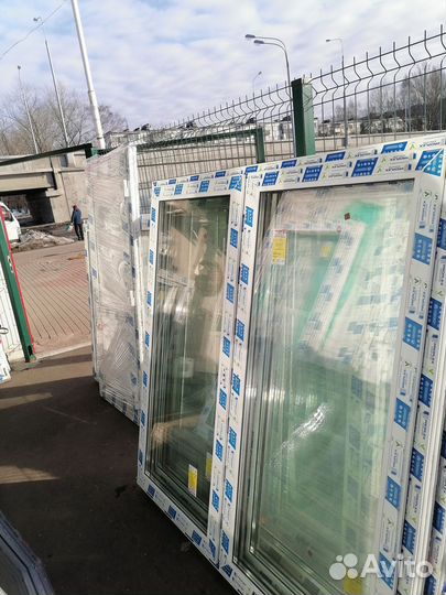 Пластиковые окна 120х120 см