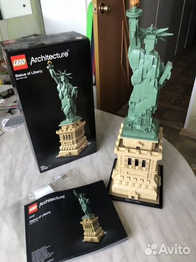 Lego architecture 21042 Statue of liberty