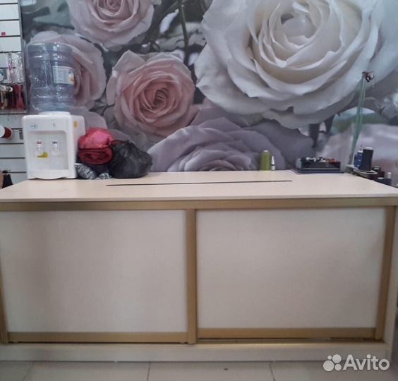 Стол для кройки с полками