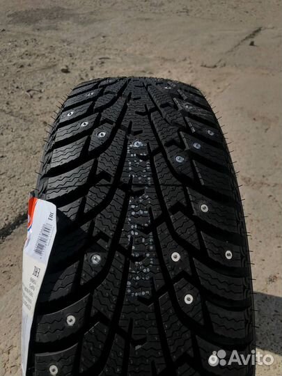 Maxxis NP5 Premitra Ice Nord 215/55 R17 98T
