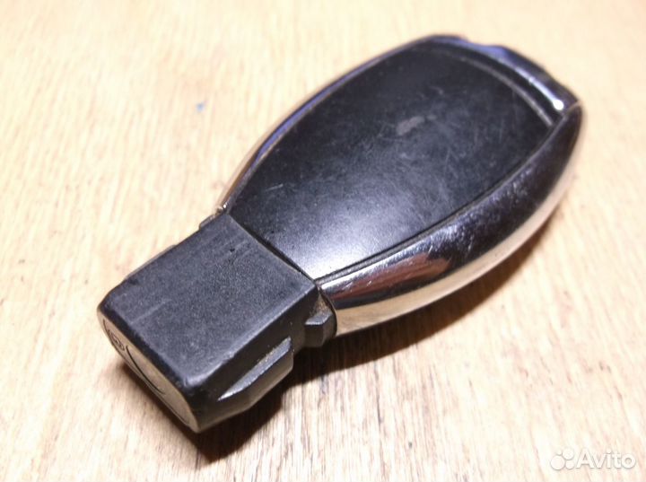 Mercedes-Benz чип ключ 3 кнопки хромированная рыба