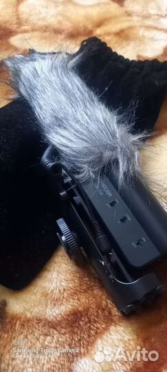 Зеркальный фотоаппарат canon 200d