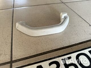 Ручка держатель стойки правая Каравелла Т5