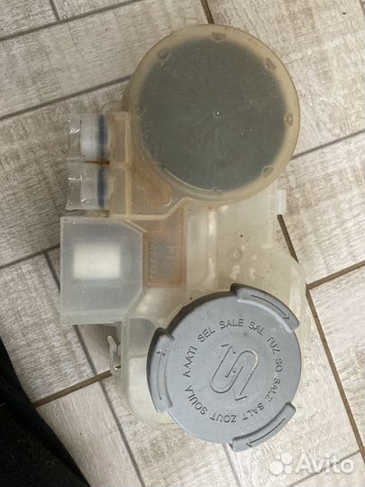 Емкость для соли пмм Bosch / Siemens