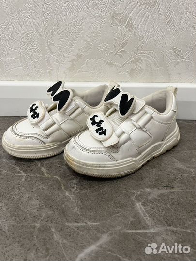 Кроссовки для девочки 28 размер