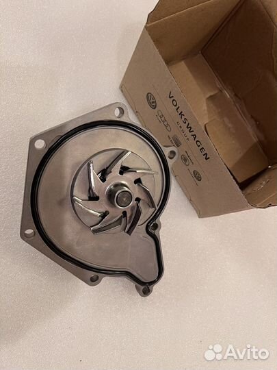 Насос водяной (помпа) VAG 06E121018D оригинал