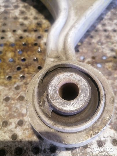 Рычаг передний правый Volvo S80