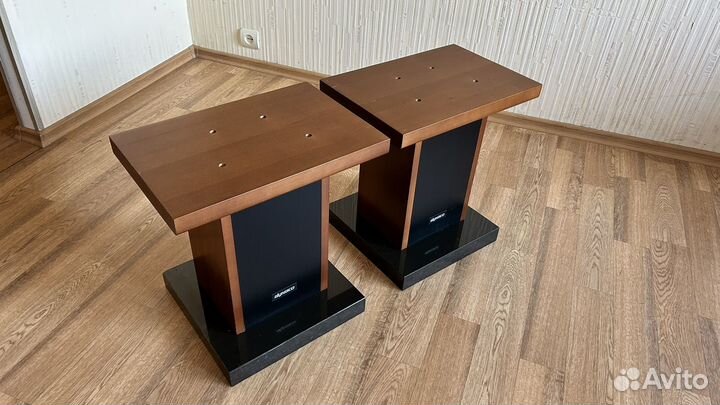 Стойки для акустики