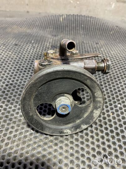 Насос Гур G4CP Hyundai Santamo Sonata Kia Joice