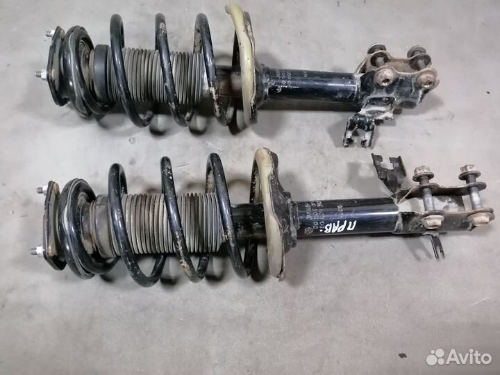 Амортизатор передний в сборе Nissan Wingroad Y11