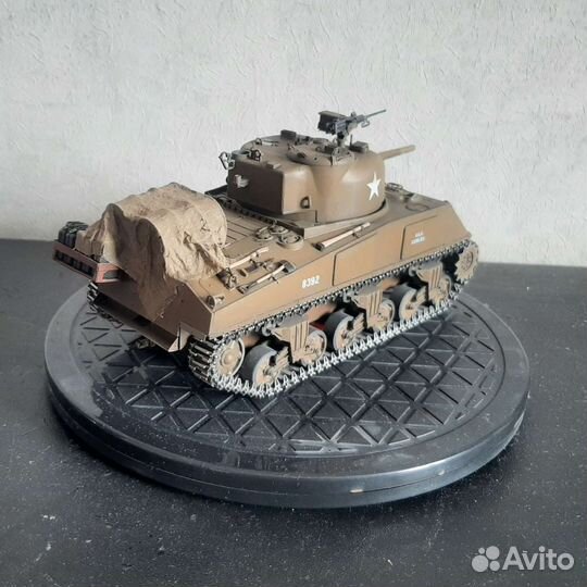 Модель танка M4A2 Sherman 1/35 Zvezda