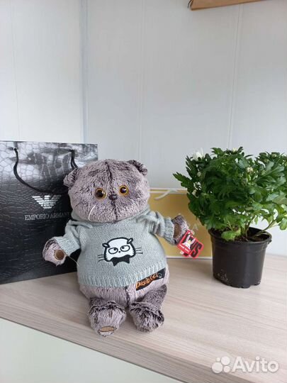 Игрушки разные новые зайчик Луи Витон