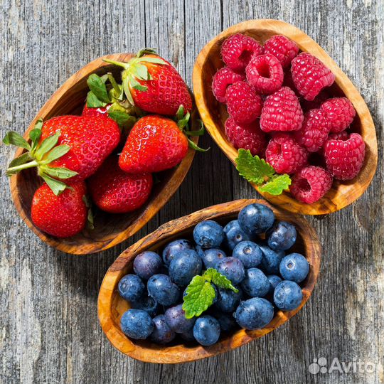Ягоды: клубника,малина,голубика,ежевика