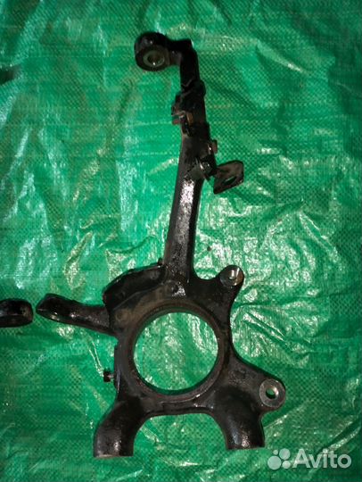 Прадо 150 кулак поворотный