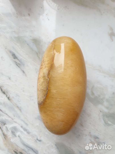 Васту лингам из камня