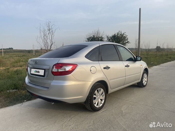LADA Granta 1.6 МТ, 2016, 131 000 км