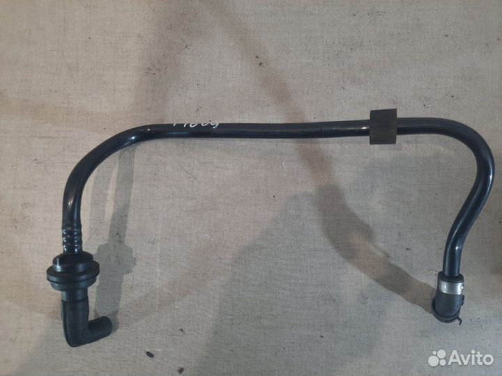 Клапан вентиляции картерных газов Mercedes C200