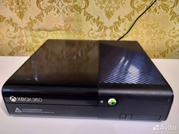 Microsoft Xbox 360E 250Gb Прошитый