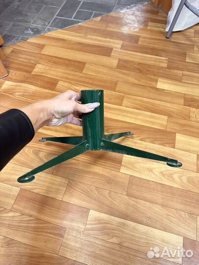 Подставка под елку металлическая