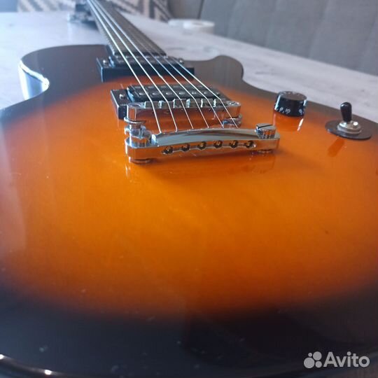 Электрогитара epiphone les paul