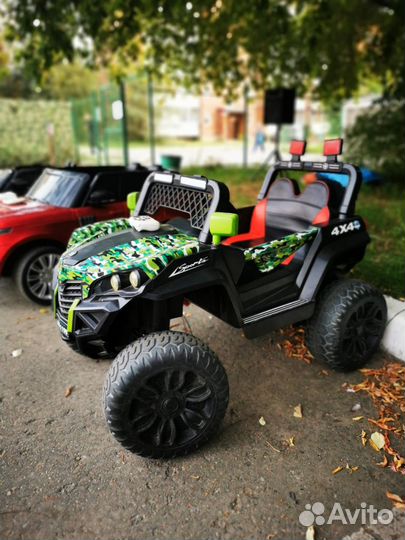 Детский электромобиль двухместный бу