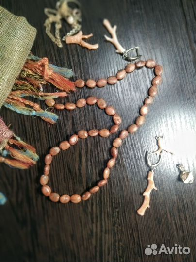 Бусы, браслеты, украшения