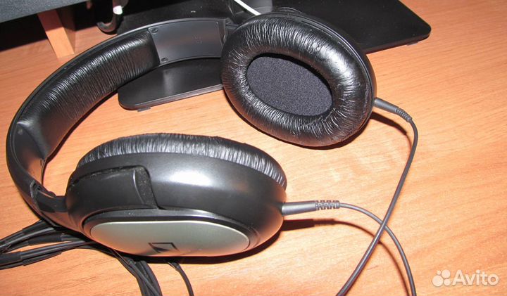 Наушники Sennheiser HD180