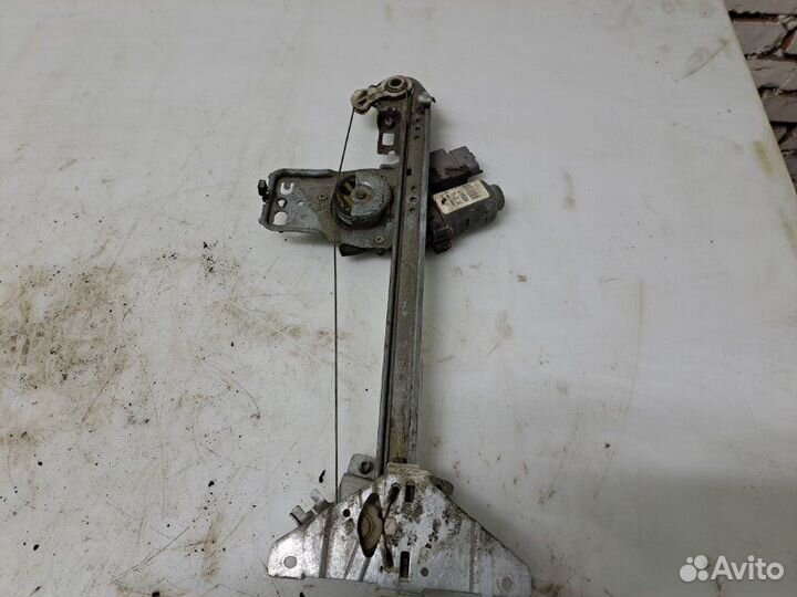 Стеклоподъемный механизм задний правый