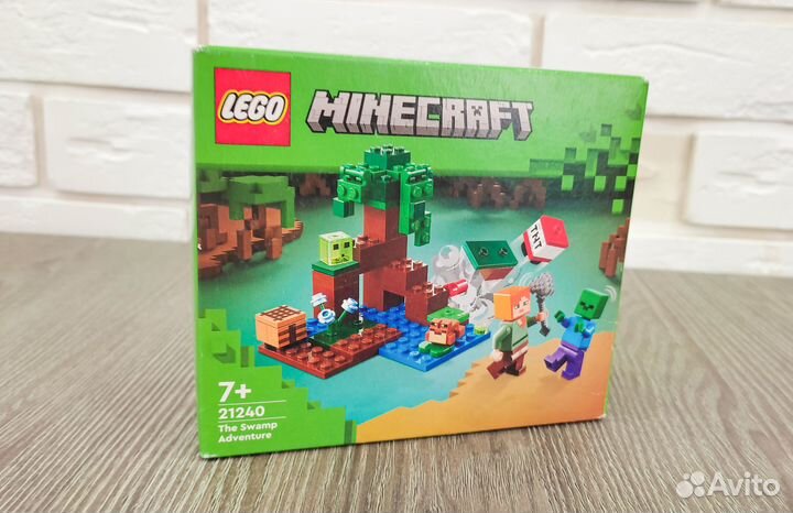 Lego Minecraft: Болотное приключение 21240