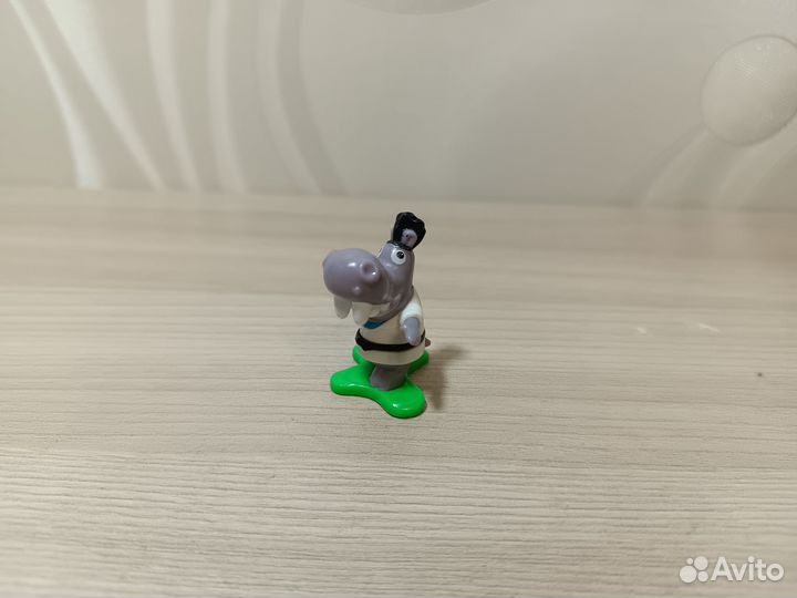 Игрушки из киндера 