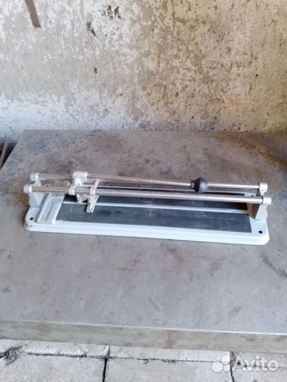 Плиткорез ручной