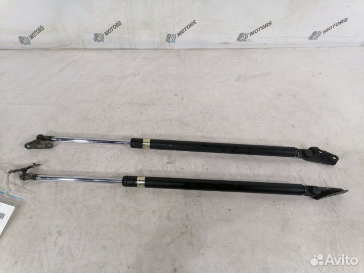 Амортизатор багажника Toyota Corolla EE103V 5EFE